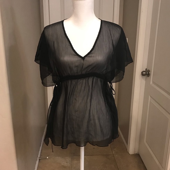 4 for $20 SALE H & M Flutter Sleeve Mesh Cover up - Picture 1 of 4